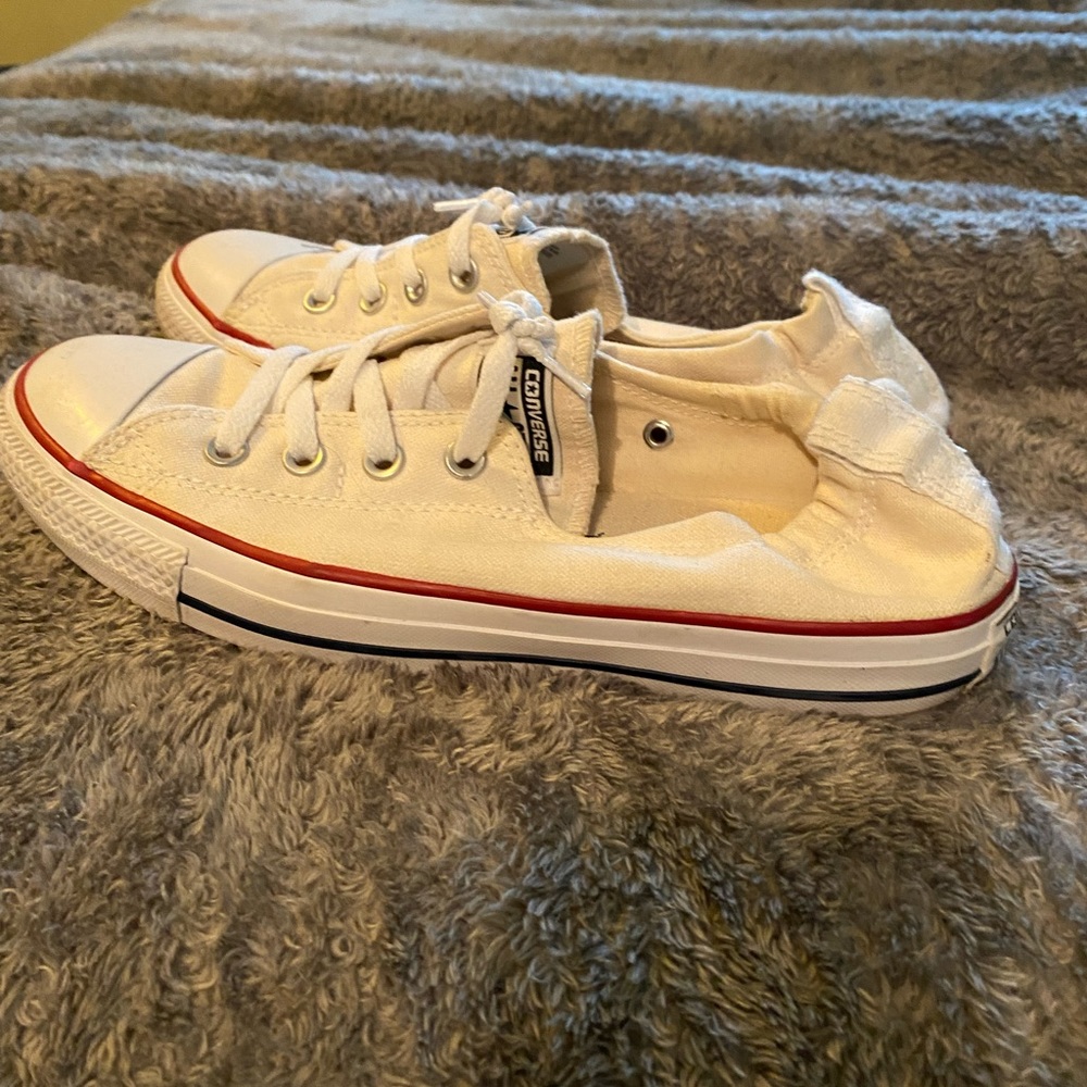 Cream Converse